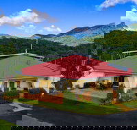 A View of Mount Warning Bed and Breakfast - Accommodation in Surfers Paradise