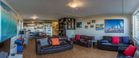 Bells Beach Backpackers - Accommodation in Surfers Paradise 2