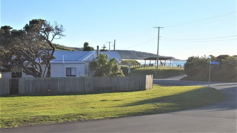 By The Beach At Catho - Accommodation in Surfers Paradise 0