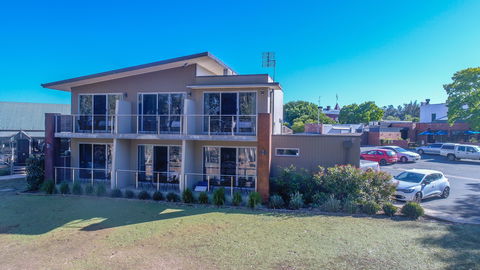 Campaspe Lodge At The Echuca Hotel - Accommodation in Surfers Paradise 1
