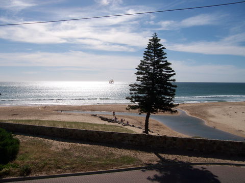 Christies Seahorse - Accommodation in Surfers Paradise 1