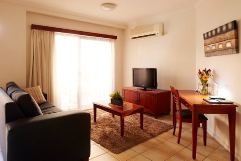 Coffee House Apartment Motel - Accommodation in Surfers Paradise 2
