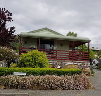 Cottage On Main