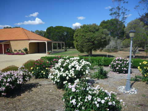 Fairways Bed And  Breakfast At Jerilderie - Accommodation in Surfers Paradise 2