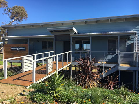 Falcon Blue - Accommodation in Surfers Paradise 0