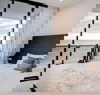 Iconic Kirra Beach Resort - Accommodation in Surfers Paradise