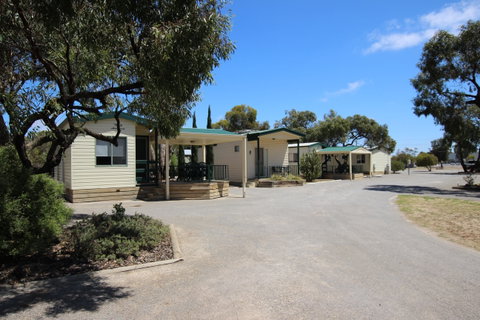 Minlaton Caravan Park - Accommodation in Surfers Paradise 1