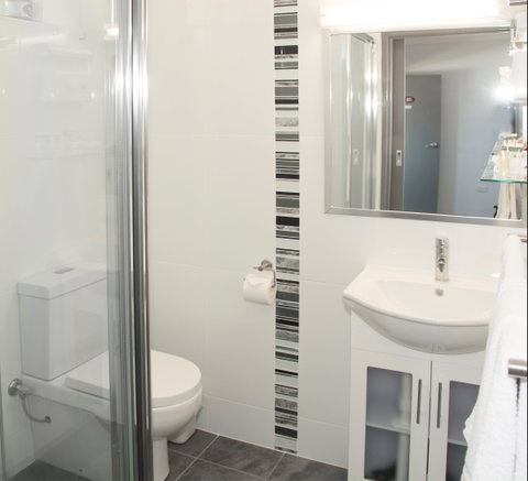 Port Aloha Motel - Accommodation in Surfers Paradise 2