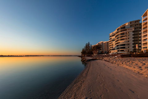 Ramada Resort By Wyndham Golden Beach - Accommodation in Surfers Paradise 1