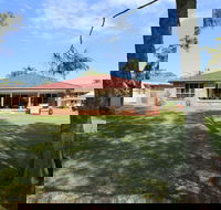 Ray of Sunshine-Waterfront Reserve - Accommodation in Surfers Paradise