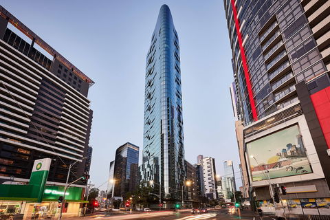 Shadow Play By Peppers - Accommodation in Surfers Paradise 0
