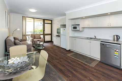 Silver Sands Resort - Accommodation in Surfers Paradise 0