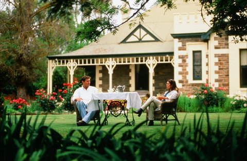 The Lodge Country House - Accommodation in Surfers Paradise 0