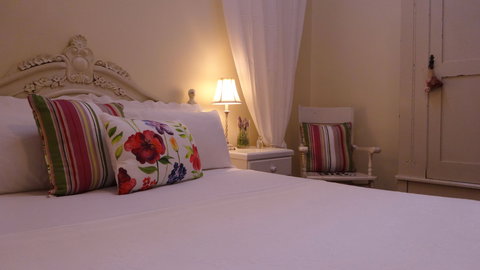 The Globe Inn - Accommodation in Surfers Paradise 0