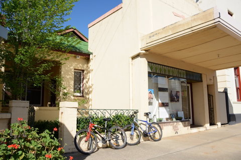 The Glen Bakery - Accommodation in Surfers Paradise 0