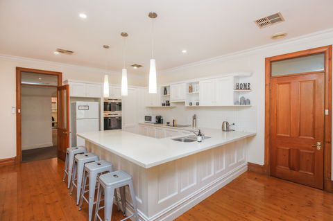 The Hills House At Hahndorf - Accommodation in Surfers Paradise 1