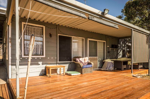 346 Cliff View Drive Wongulla  -River Shack Rentals - Accommodation in Surfers Paradise 1