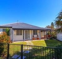 Beachside Cottage at Blacksmiths - Accommodation in Surfers Paradise