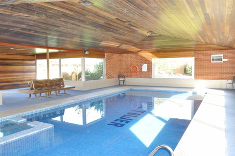 Bell Tower Inn - Accommodation in Surfers Paradise 1
