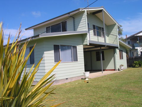 Berrara Cove Beach House - Accommodation in Surfers Paradise 2