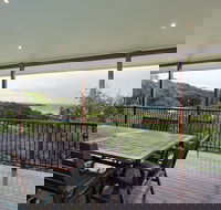 Colours of Cylinder - Accommodation in Surfers Paradise