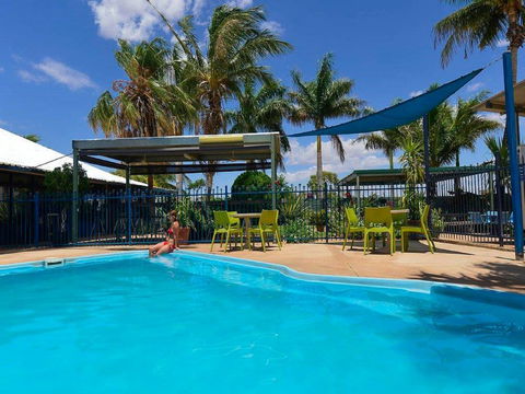 Devils Marbles Hotel - Accommodation in Surfers Paradise 0