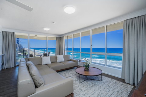 Dorchester On The Beach - Accommodation in Surfers Paradise 1