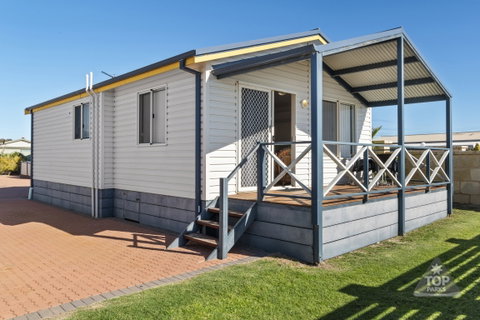 Geraldton Belair Gardens Caravan Park - Accommodation in Surfers Paradise 2