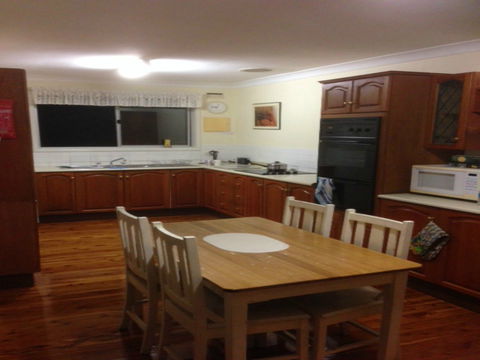 Horseshoe House - Accommodation in Surfers Paradise 1