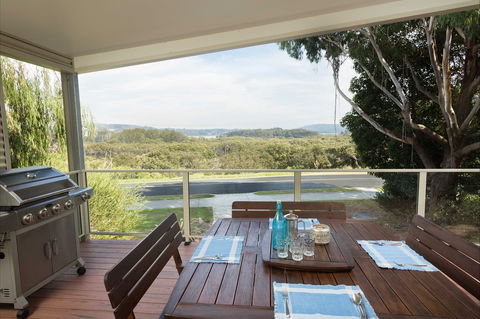 Just Sit: Moruya Heads - Accommodation in Surfers Paradise 1