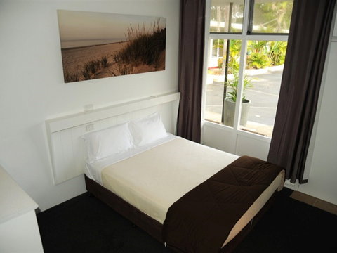 Park Beach Hotel Motel - Accommodation in Surfers Paradise 1