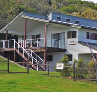 Point Plomer Holiday Cottages - Accommodation in Surfers Paradise