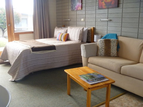 Scamander On The Beach - Accommodation in Surfers Paradise 2