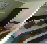 Sinclairs Country Retreat - Accommodation in Surfers Paradise