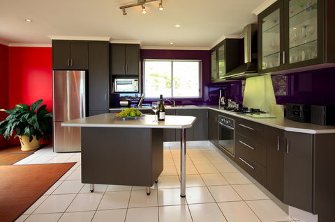 Sisters Beach Retreat - Accommodation in Surfers Paradise 2
