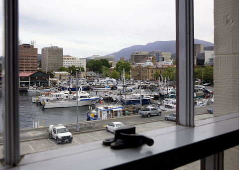 Sullivans Cove Apartments - Harbourside - Accommodation in Surfers Paradise 1