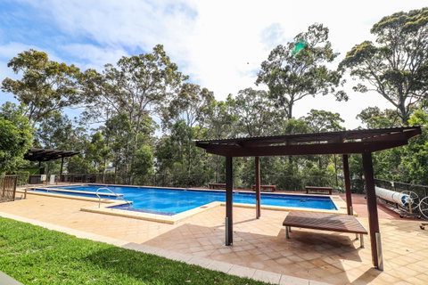 Sunset On Lake Point - Accommodation in Surfers Paradise 1