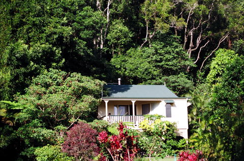 The Falls Montville - Accommodation in Surfers Paradise 0