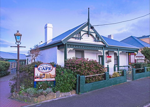 Touchwood Cottages & Gallery & Cafe - Accommodation in Surfers Paradise 0
