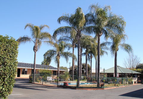 Town And Country Motor Inn - Tamworth - Accommodation in Surfers Paradise 0