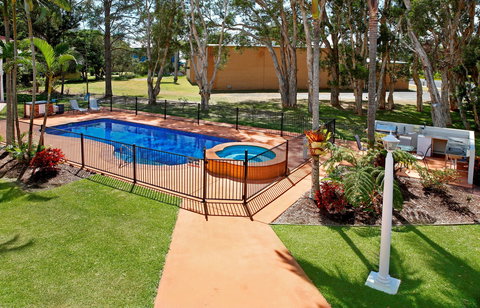 Yamba Aston Motel - Accommodation in Surfers Paradise 2