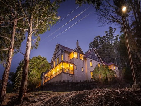 Yarrangobilly Caves House: Guest Rooms - Accommodation in Surfers Paradise 0