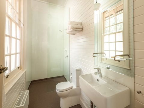 Yarrangobilly Caves House: Guest Rooms - Accommodation in Surfers Paradise 2