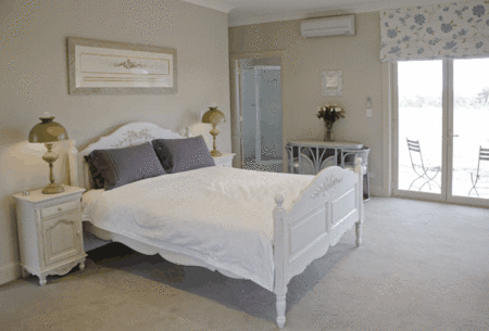 Myan Breezes Guesthouse - Accommodation in Surfers Paradise