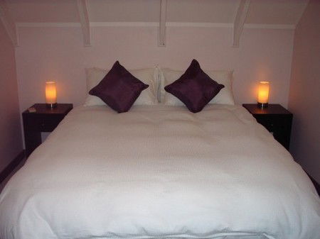 Tranquillity Cottage - Accommodation in Surfers Paradise 1