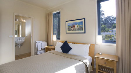 Chatby Lane - Accommodation in Surfers Paradise 4
