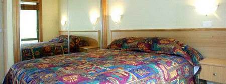 Acacia Villas Lorne - Accommodation in Surfers Paradise 3