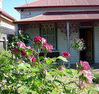 Airleigh - Rose Cottage - Accommodation in Surfers Paradise