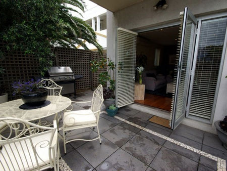 Boutique Stays - Beachside Point - Accommodation in Surfers Paradise 0