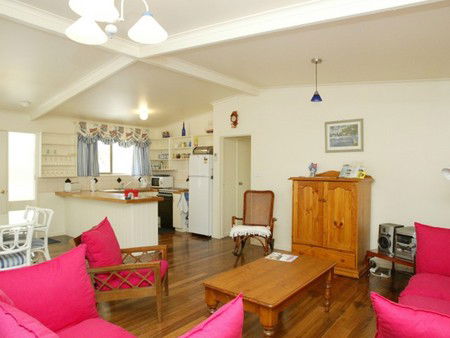 Beachwalk Cottage - Accommodation in Surfers Paradise 2